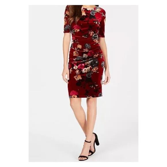 Vince Camuto Velvet Floral Ruched Short Sleeve Dress Size 2 - Picture 1 of 13